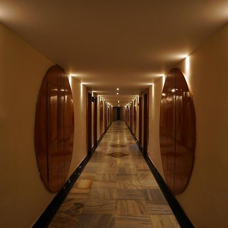 Hotel Grand Nagarjuna By Konark Hotels Гунтур Екстер'єр фото