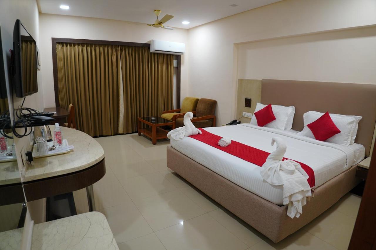 Hotel Grand Nagarjuna By Konark Hotels Гунтур Екстер'єр фото