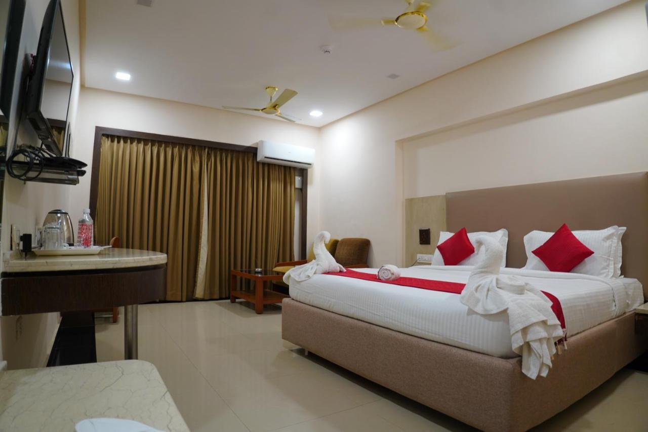 Hotel Grand Nagarjuna By Konark Hotels Гунтур Екстер'єр фото
